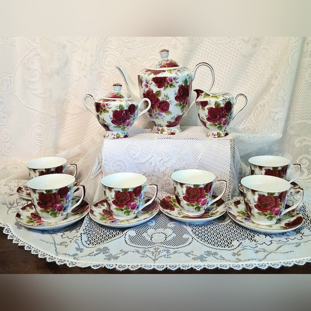 17 Pc Floral Tea Set with Red Roses